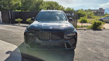 BMW X7 xDrive40d - M-PACKET