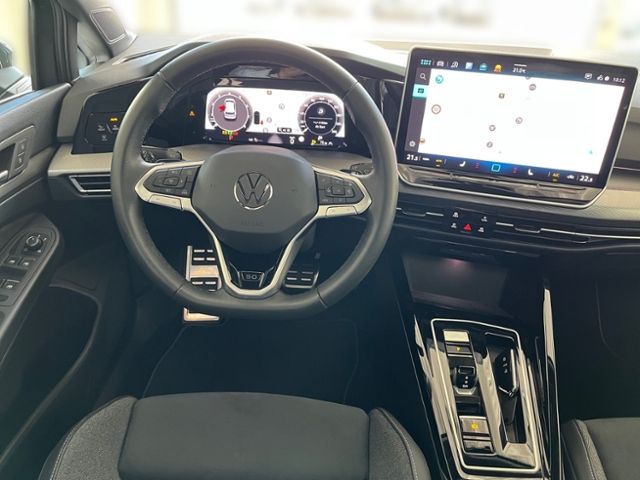 Fahrzeugabbildung Volkswagen Golf EDITION 50 1.5 eTSI DSG EDITION 50 AHK DCC