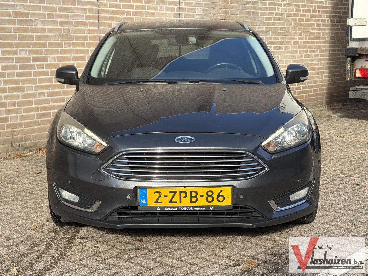 Ford Focus 2015 — photo 5