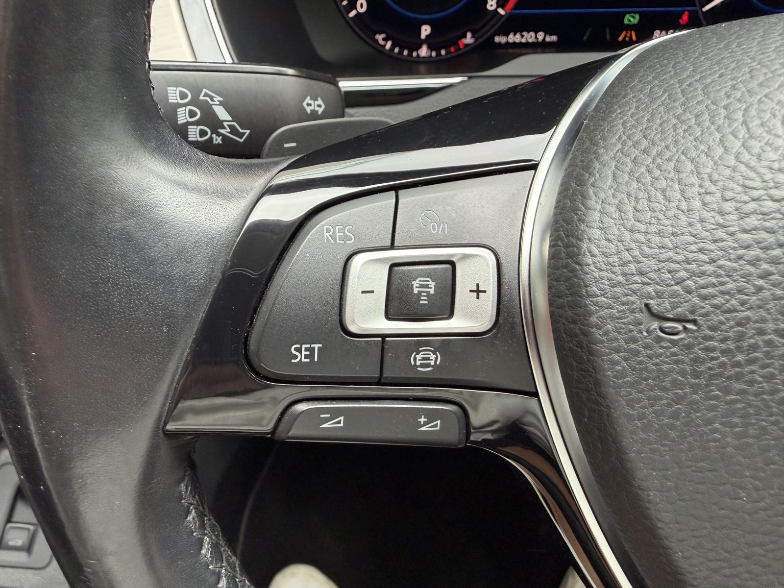 Volkswagen Passat Highline LED ACC Virtual Massage RüKamera