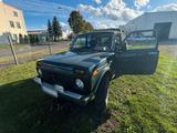 Lada Niva Geländewagen Jagdwagen - Lada Niva: Jagd
