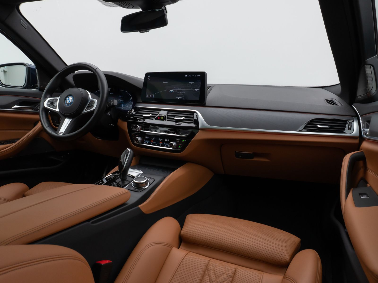Fahrzeugabbildung BMW 530e xD M Sport Panorama 360°Laser HUD DAB H/K