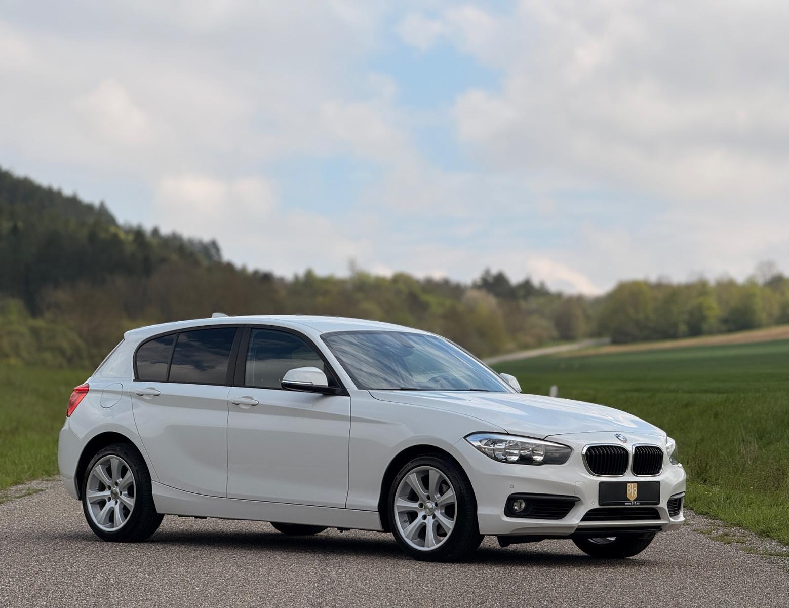 BMW 118 i Advantage/Navi/PDC/SHZ/Alu/M-Lenkrad/Bluet