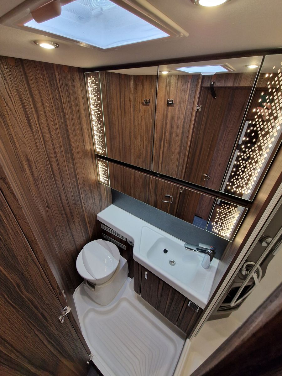 Fahrzeugabbildung Tabbert Cellini 655 DF 2.5