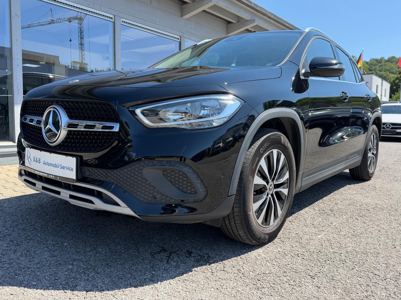 Mercedes-Benz GLA 180 d *NAVI*CAM*8G*TOUCH*APPLE CAR*ANDROID*