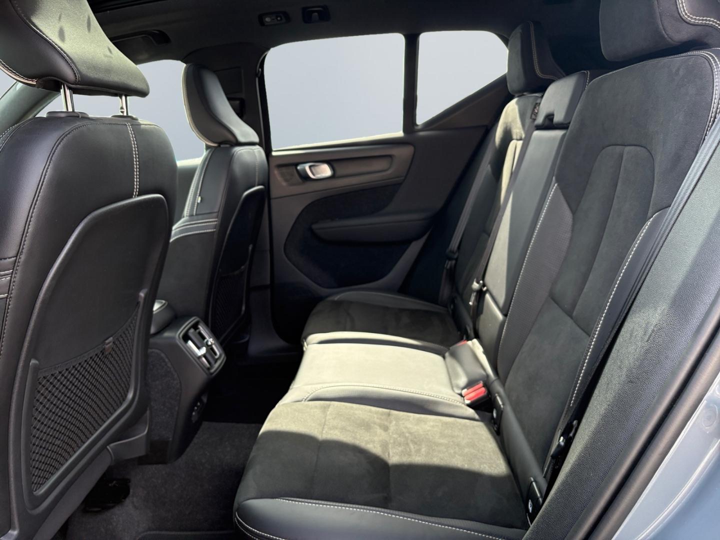 Volvo XC40 R Design*Business*S-Dach*Xenium*Winter*Inte