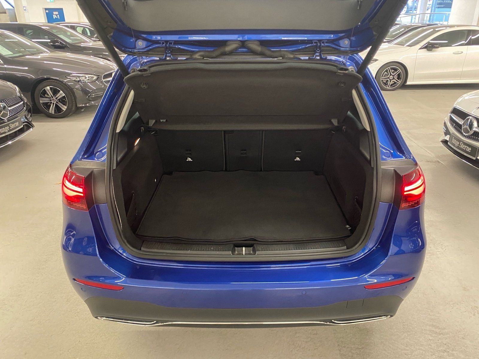 Fahrzeugabbildung Mercedes-Benz B 200 Progressive *AHK*Distronic*Totwink*Memory*