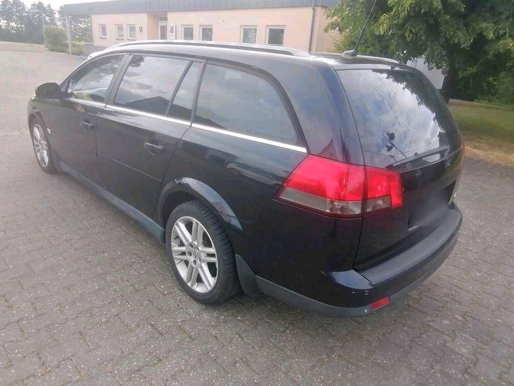 Opel Vectra 2005 — photo 8