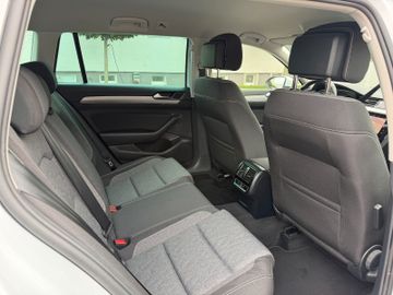 Volkswagen Passat Variant - 7