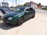 Volkswagen Bora 2.3 V5 Highline, Klima, HU-AU NEU - Volkswagen Bora: 2.3