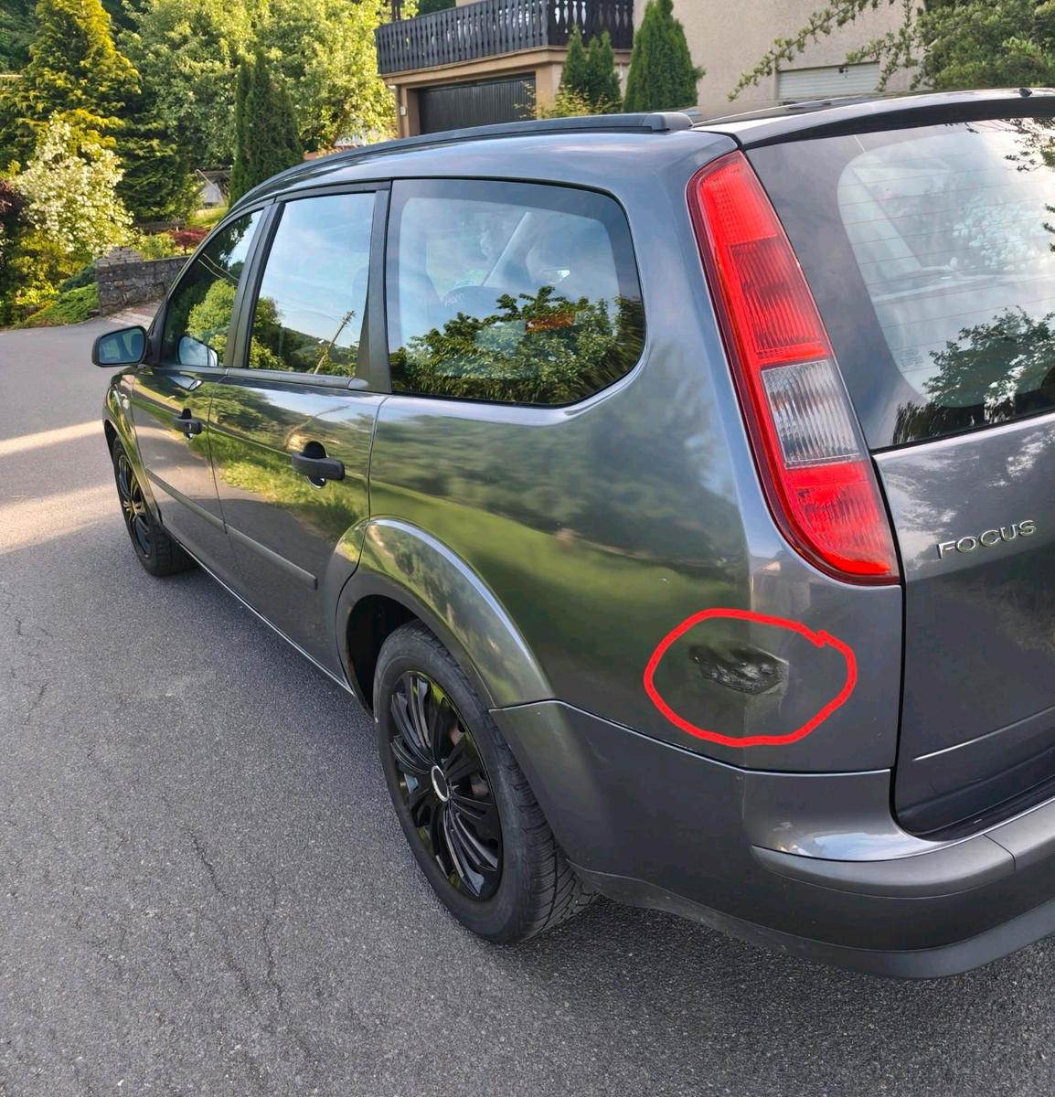 Ford Focus 2004 — photo 7
