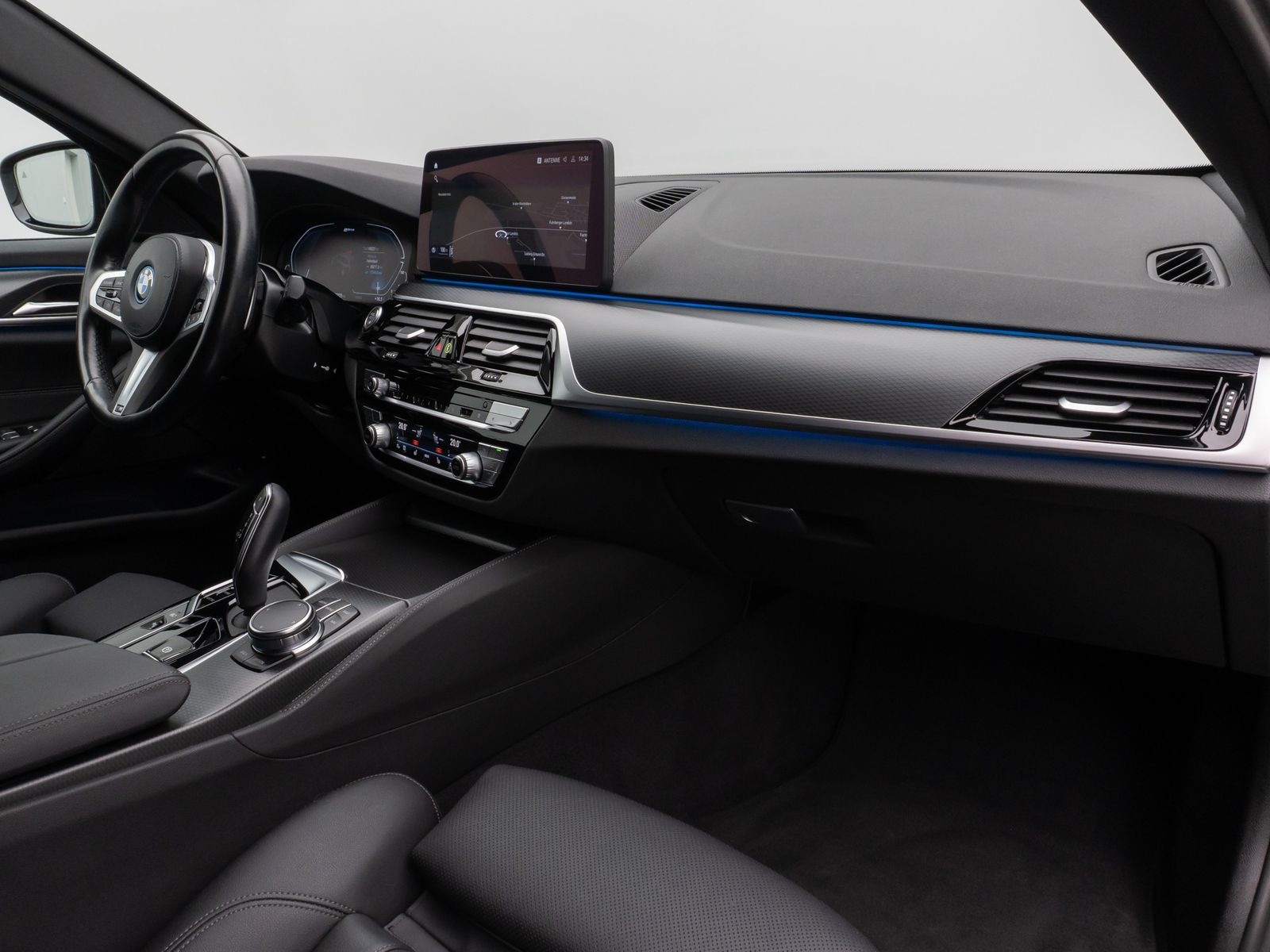 Fahrzeugabbildung BMW 530e xD M Sport Kamera Laser HUD DAB H/K Komfort