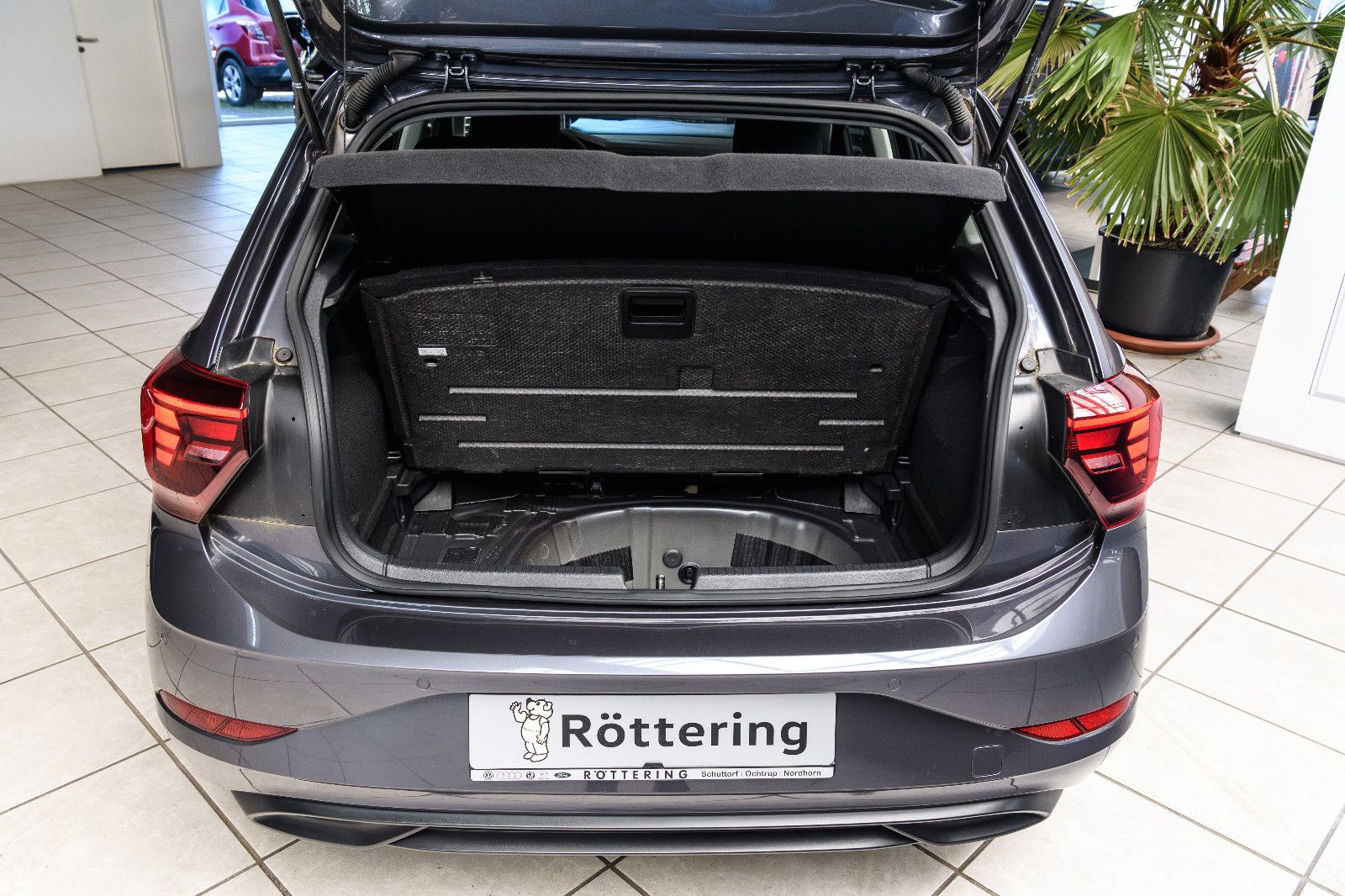 Fahrzeugabbildung Volkswagen Polo 1.0l 59kw+Klima+LED+GJ-Reifen+SHZ