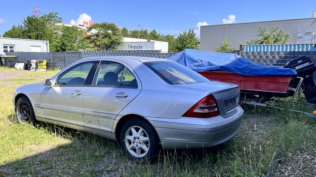 Mercedes-Benz C 180 C 180 (203.035)