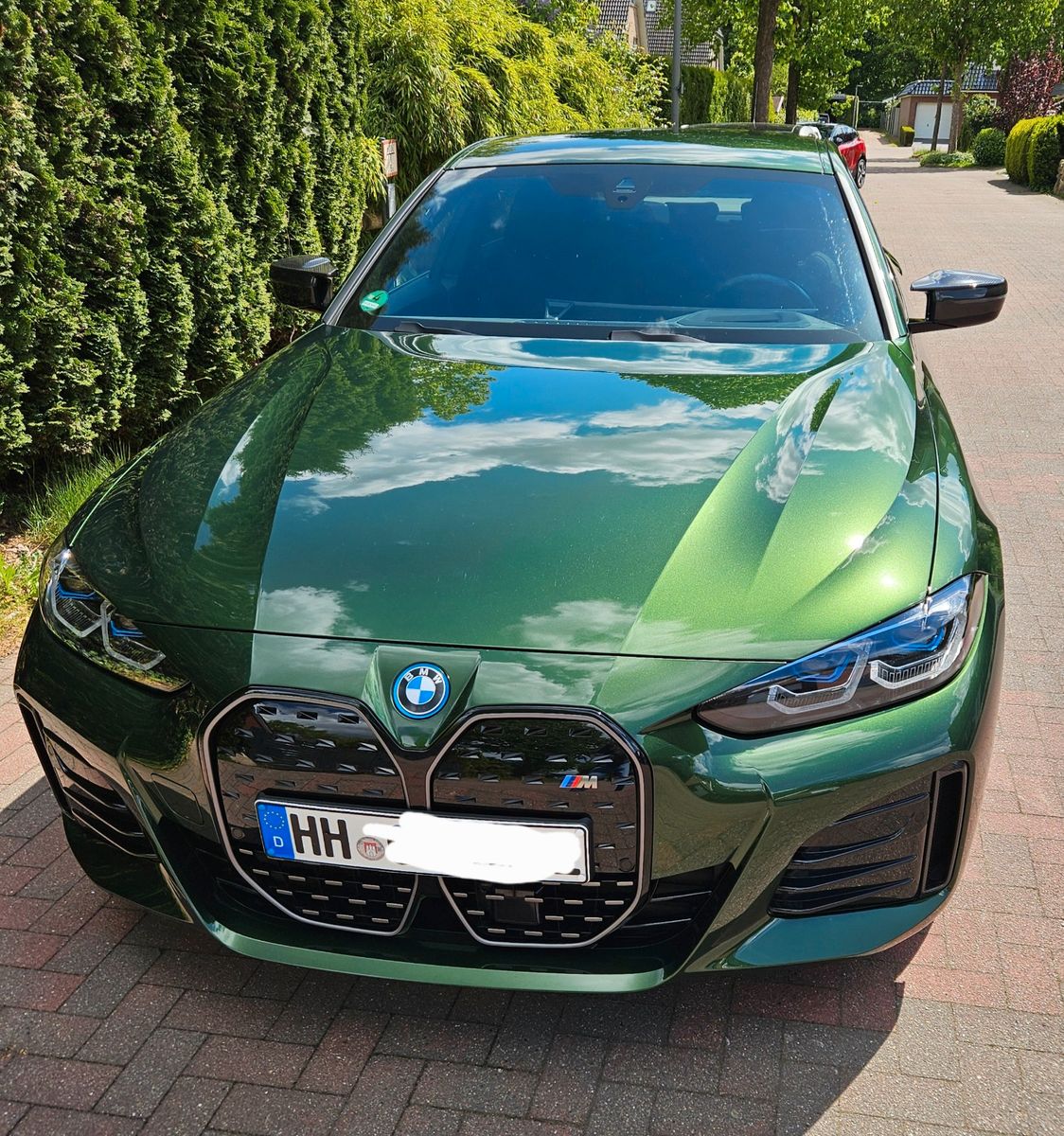 BMW i4 M50 Batterie-Zertifikat 99,7% ! viele Extras