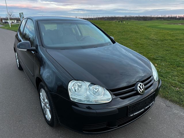 Volkswagen Golf 1.6*KLIMA*TÜV*SITZHEIZUNG*WINTER/SOMMER