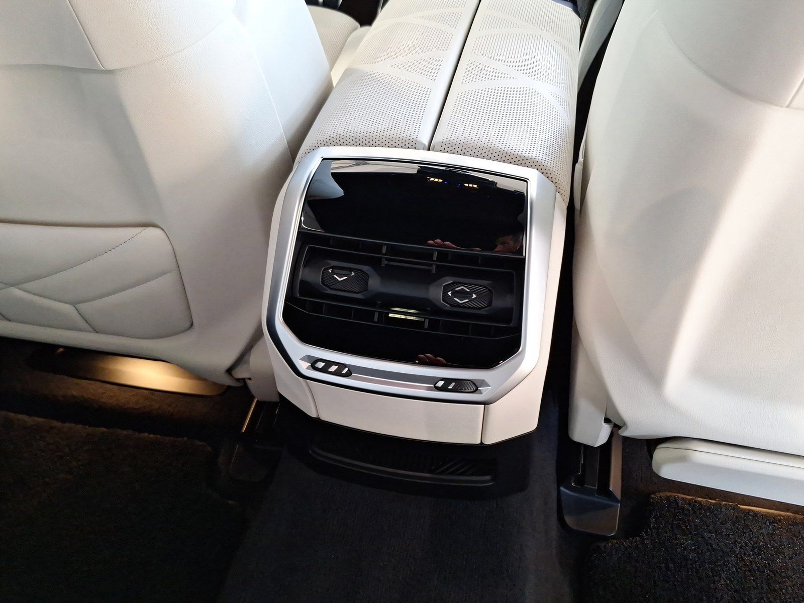 BMW 740 - Bild 17