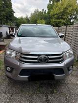 Toyota Hilux Xtra Cab - Toyota Hilux: Xtra Cab