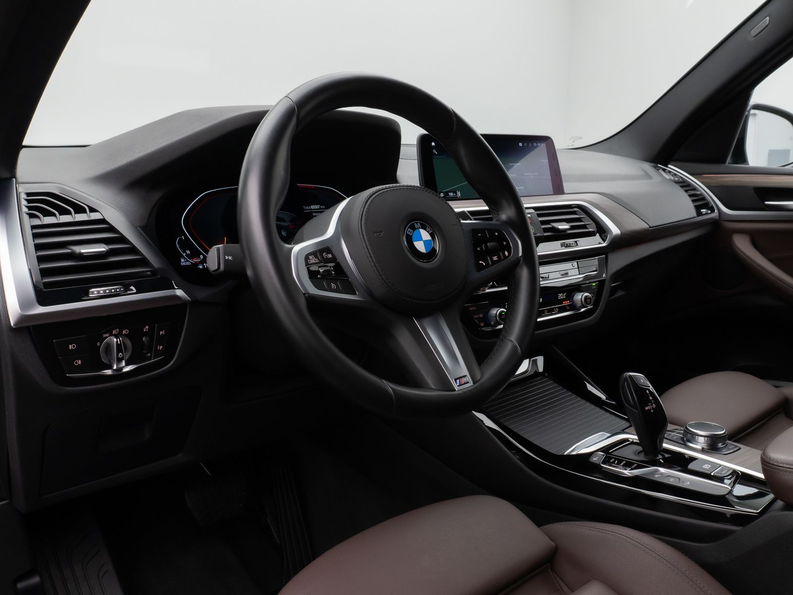 Fahrzeugabbildung BMW X3 xD20d xLine 360°HUD DAB HiFi Alarm Komfort