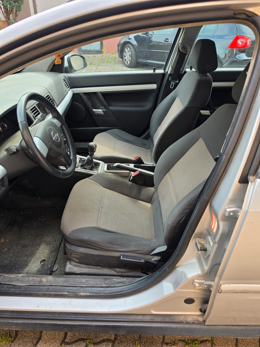 Opel Vectra 2005 — photo 6