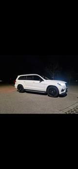 Mercedes-Benz GL 350 BlueTEC 4MATIC - - weiße Mercedes-Benz GL 350