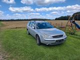 Ford Mondeo 2.0 Ghia Ghia - Ford Mondeo aus 2002: Ghia