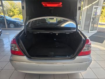 Mercedes E 200 - 9