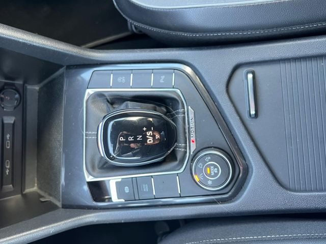 Tiguan Allspace 2.0TSI4M R-Line IQ*Kamera7Sitze!