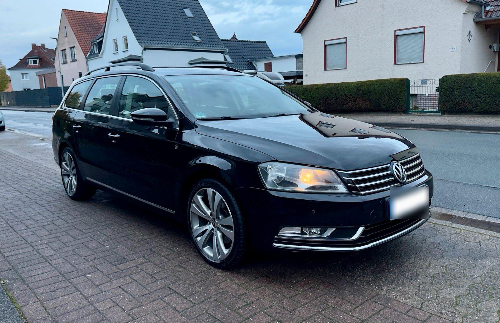 Volkswagen Passat 2014 — вигляд ззаду