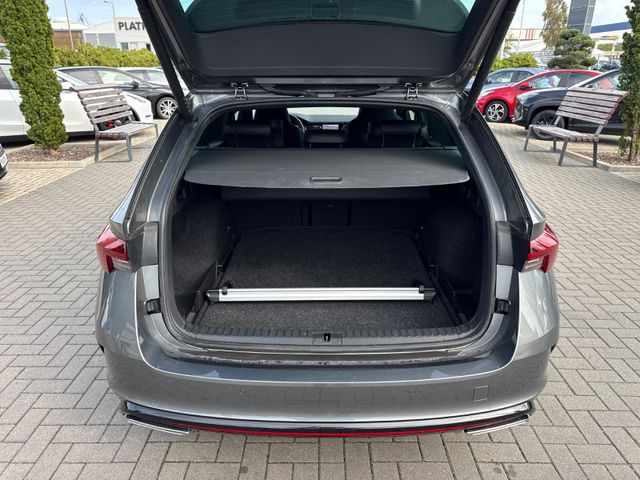 Skoda Octavia Combi RS-LED-AHK-SHZ-CarPlay-Ambi