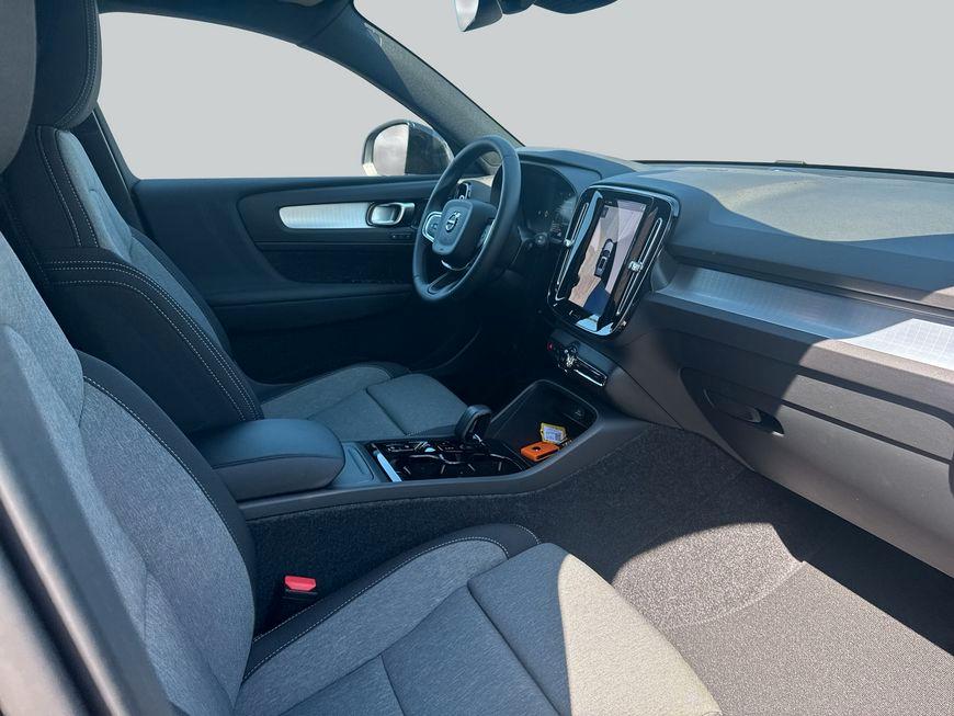 Volvo XC40 B3 B DKG Plus Dark 120 kW, 5-türig