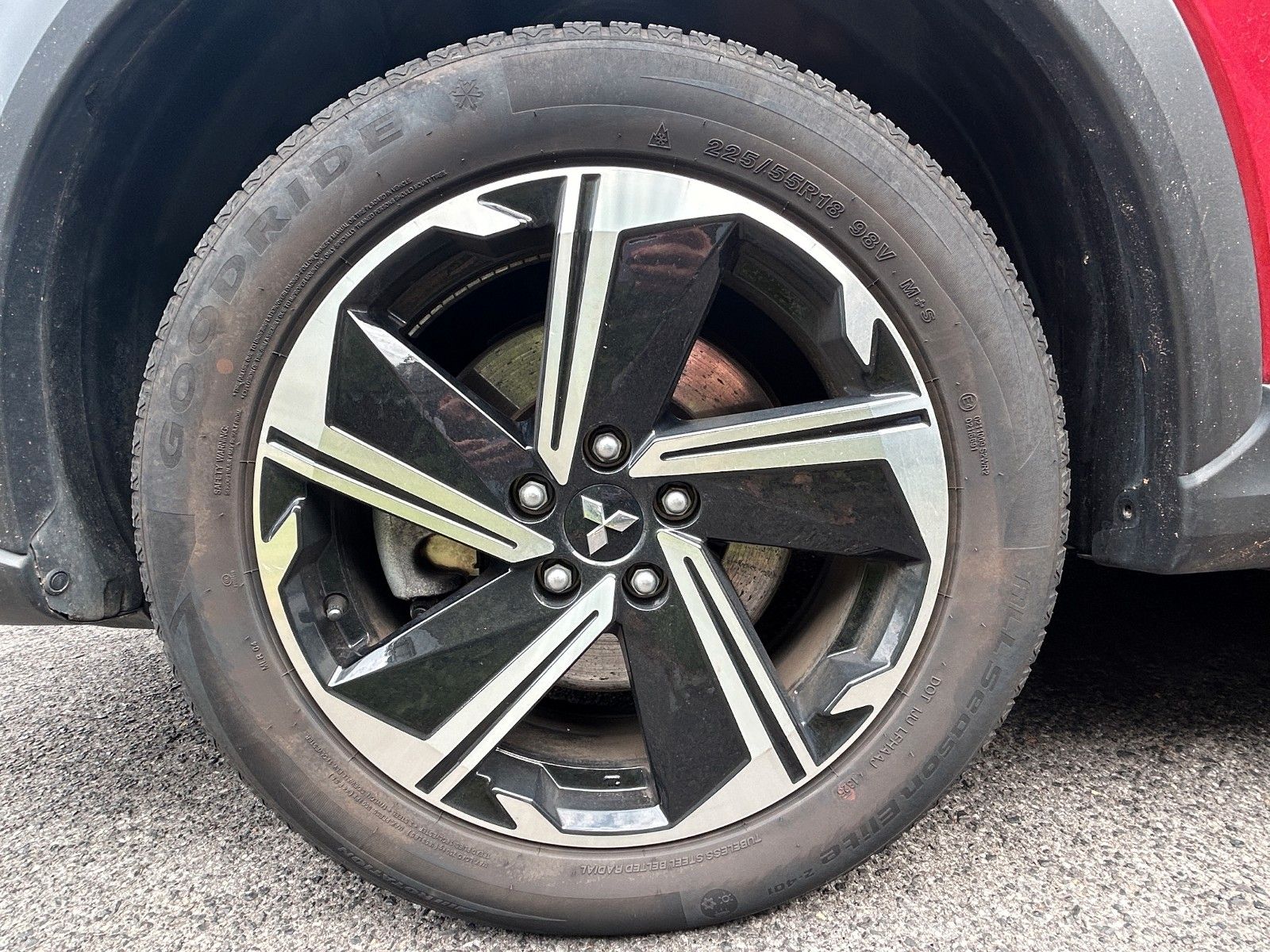 Fahrzeugabbildung Mitsubishi Eclipse Cross 4x4 Hybrid(Benzin/Elektro) Aut/AHK