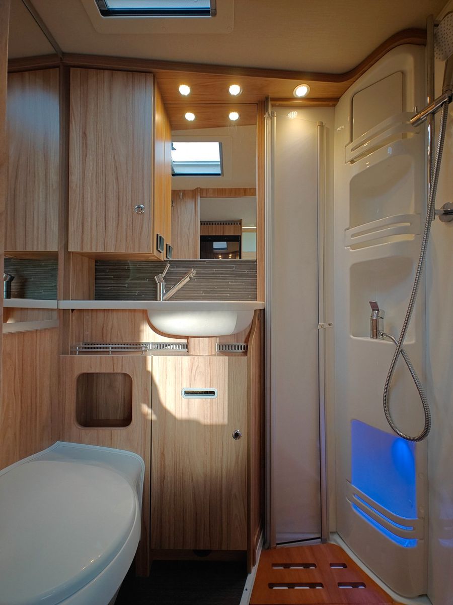 Fahrzeugabbildung HYMER / ERIBA / HYMERCAR ML-T 580 4x4 ALLRAD 3.0L V6 - AUS ERSTBESITZ