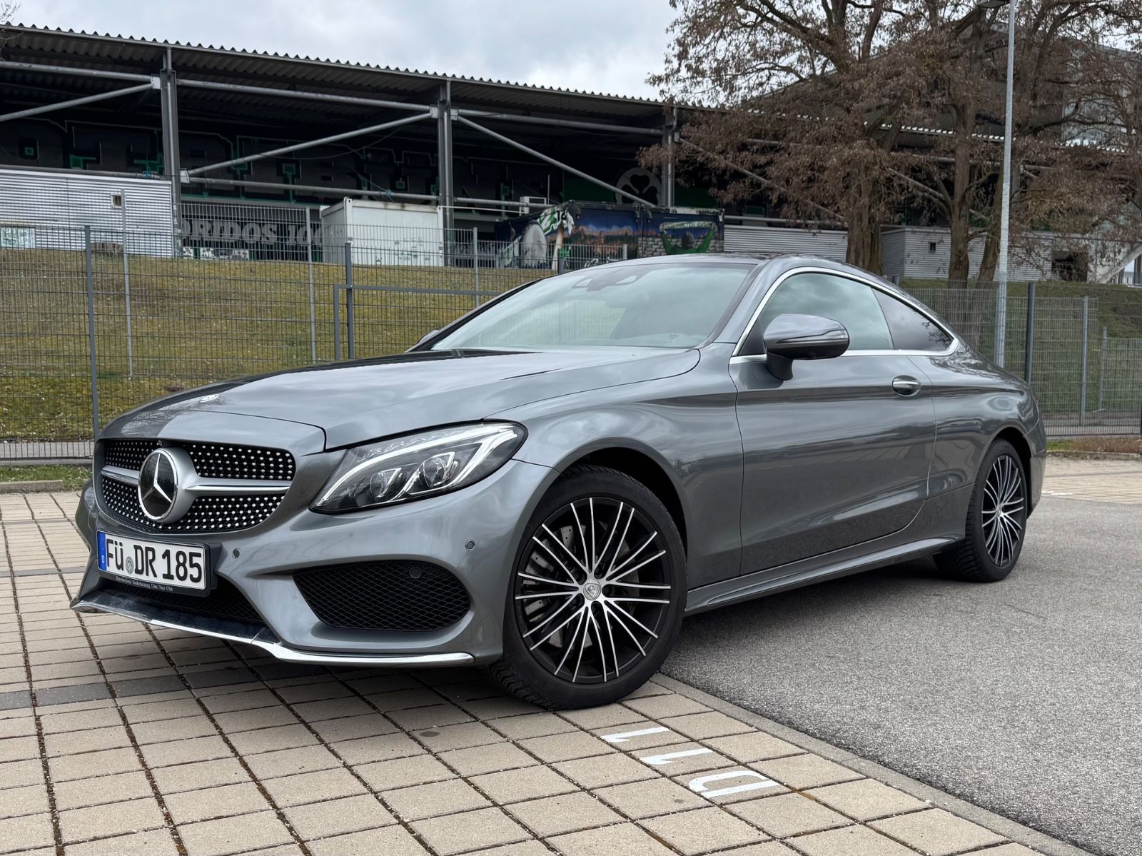 MERCEDES-BENZ C 300 AMG-Line, Standheizung, Head-Up, Burmester