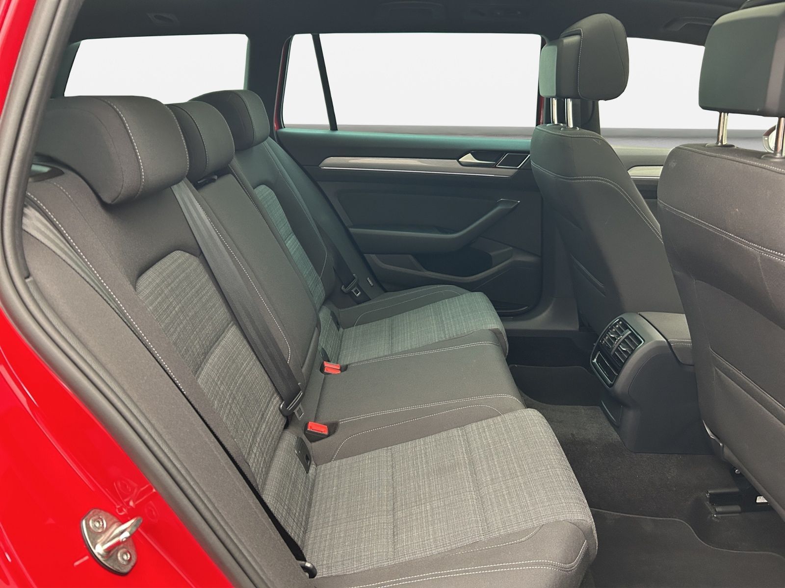 Volkswagen Passat Variant - Bild 16