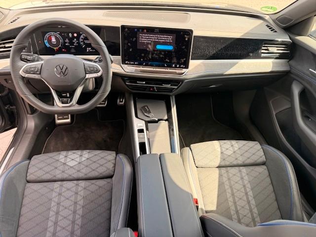 Volkswagen Passat Variant 2.0 TDI R-line ACC LED