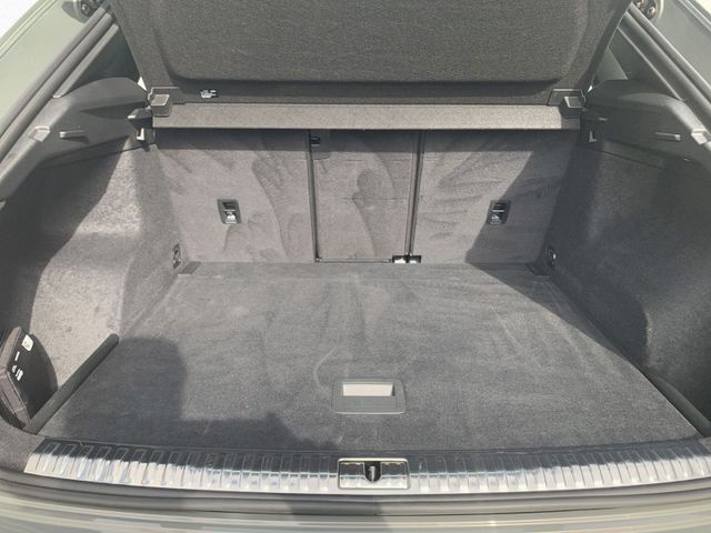 Q3 35 TDI S LINE LED+NAVI+KAMERA+ALU+SHZ+PDC