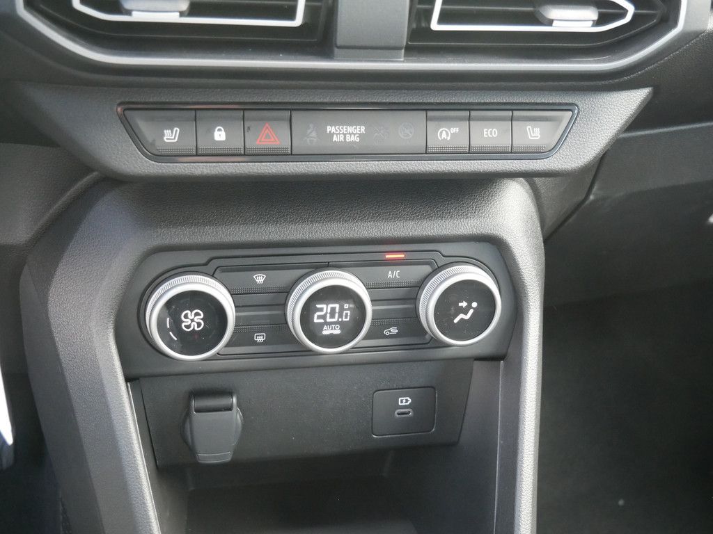 Fahrzeugabbildung Dacia Sandero Expression TCe 90