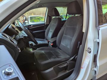 Volkswagen Tiguan - 9