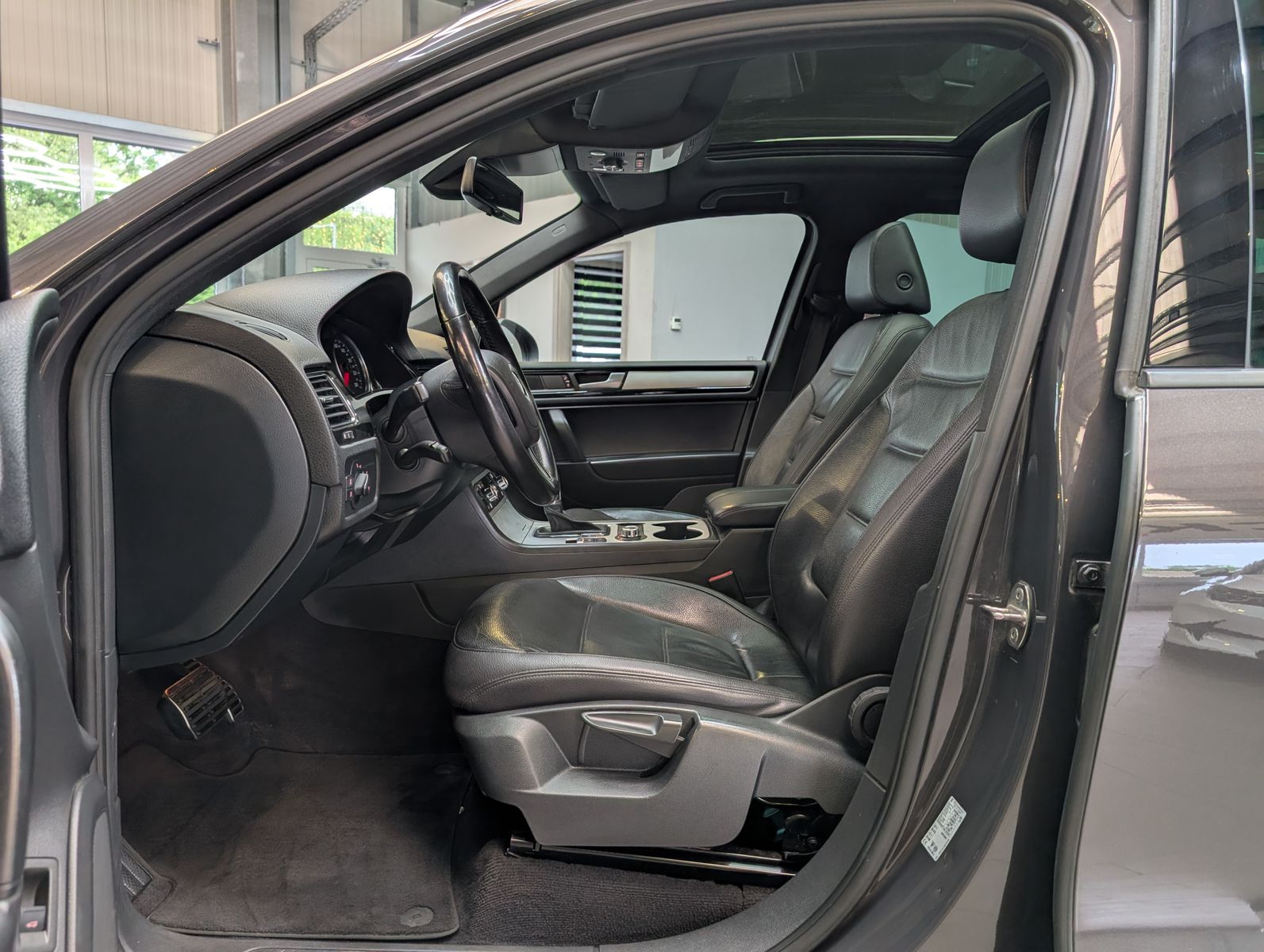 Fahrzeugabbildung Volkswagen Touareg 3.0 TDI BMT StandHzg. Cam Pano ACC AHK