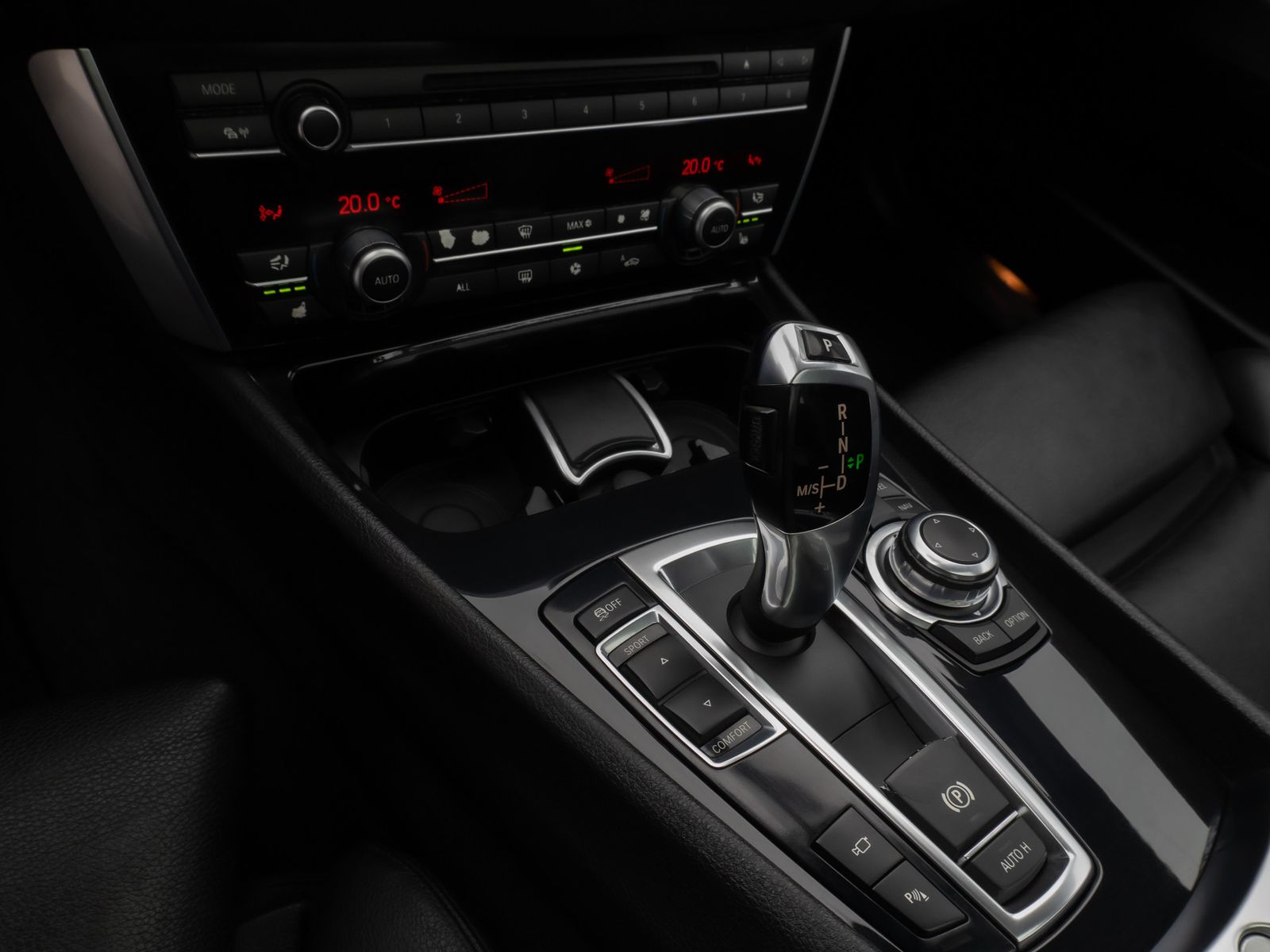 Fahrzeugabbildung BMW 535d Gran Turismo Panorama Kamera HUD HiFi Xenon