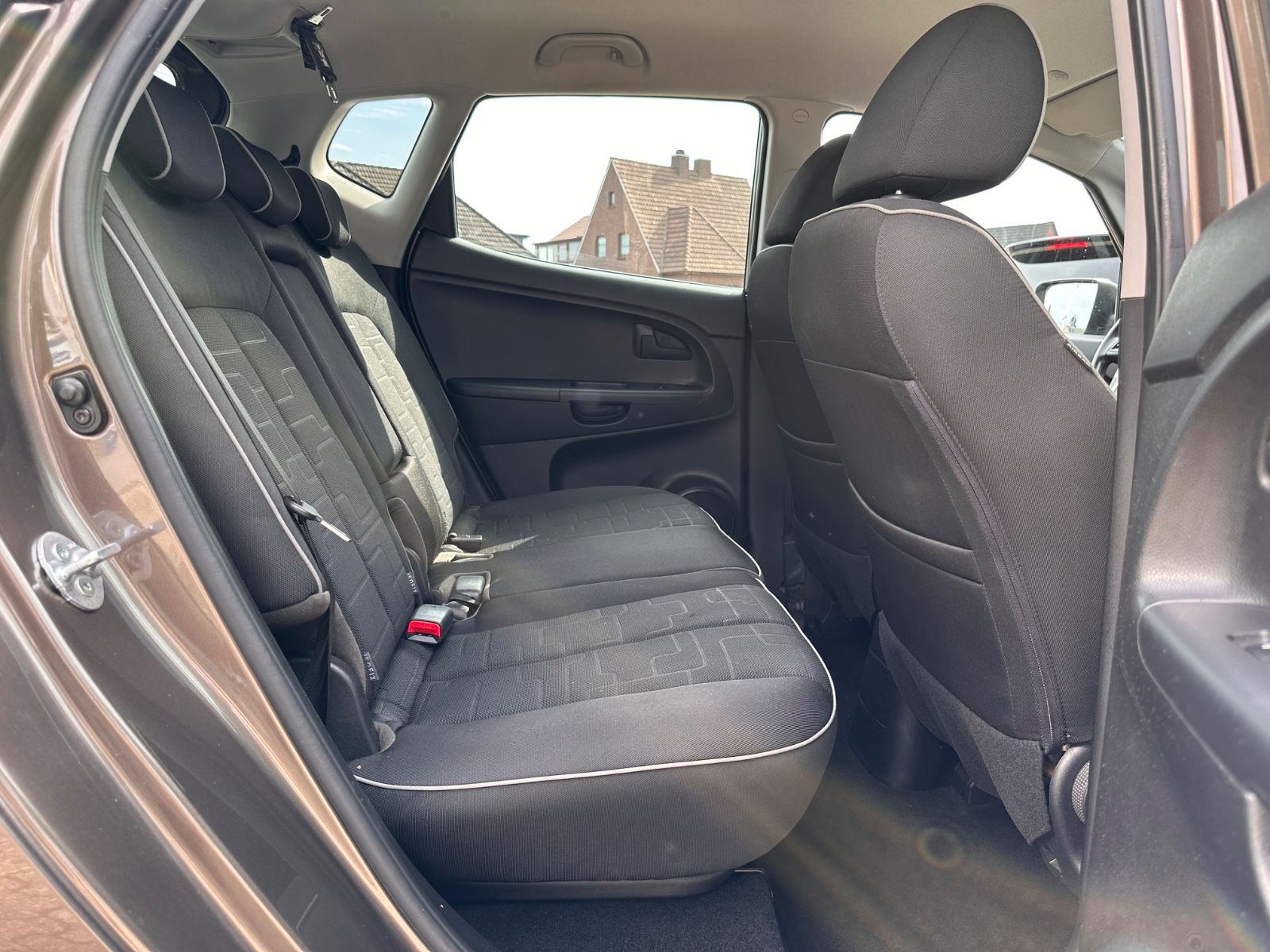 Fahrzeugabbildung Kia Venga 1.4 FIFA World Cup Edition SHZG/BT/Keyless