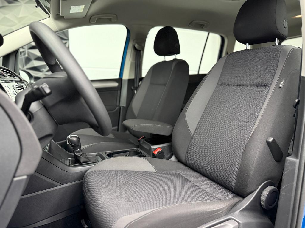 Volkswagen Touran 1.6 TDI DSG, Foto 20 von 50