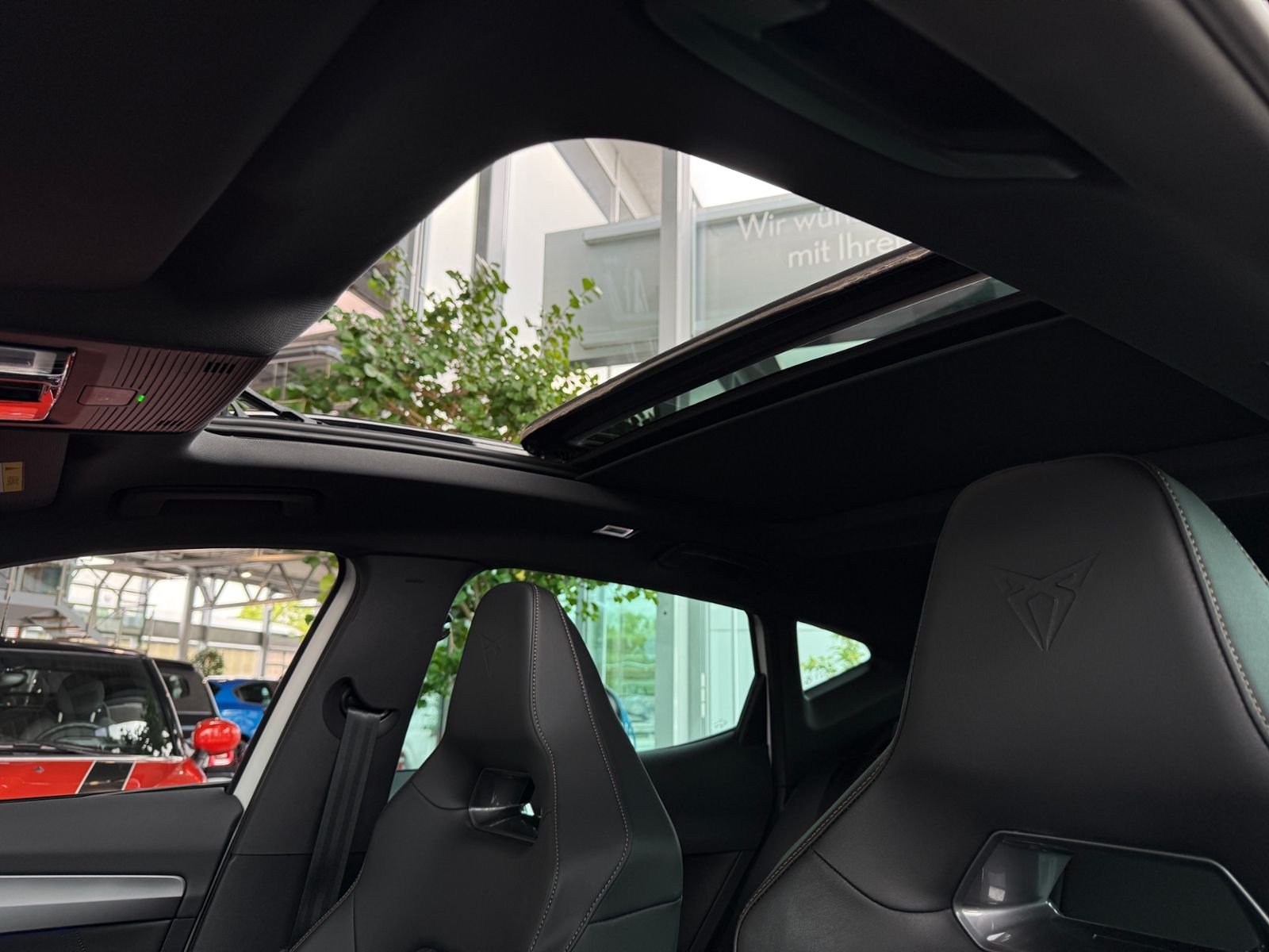 Fahrzeugabbildung CUPRA Formentor VZ  e-Hybrid PANO AHK KAM