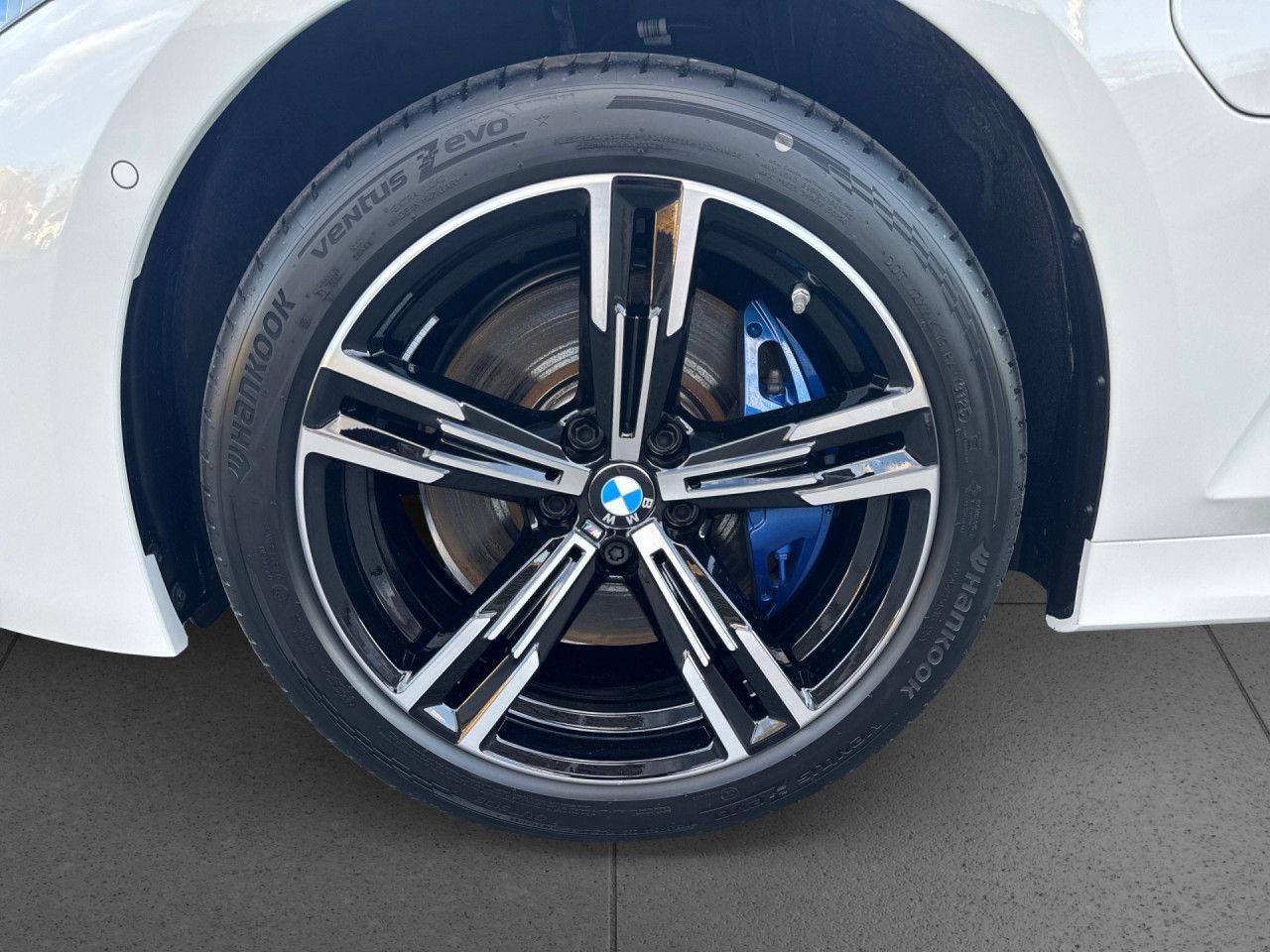 BMW 330 - Bild 20