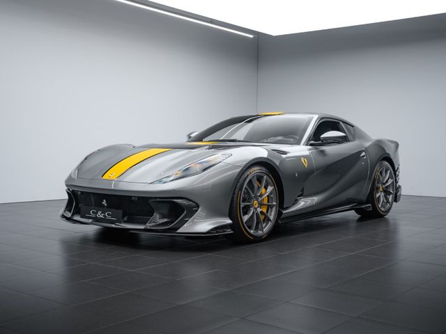 Ferrari 812 Competizione/LIFT/FULL CARBON/LAUNCH SPEC