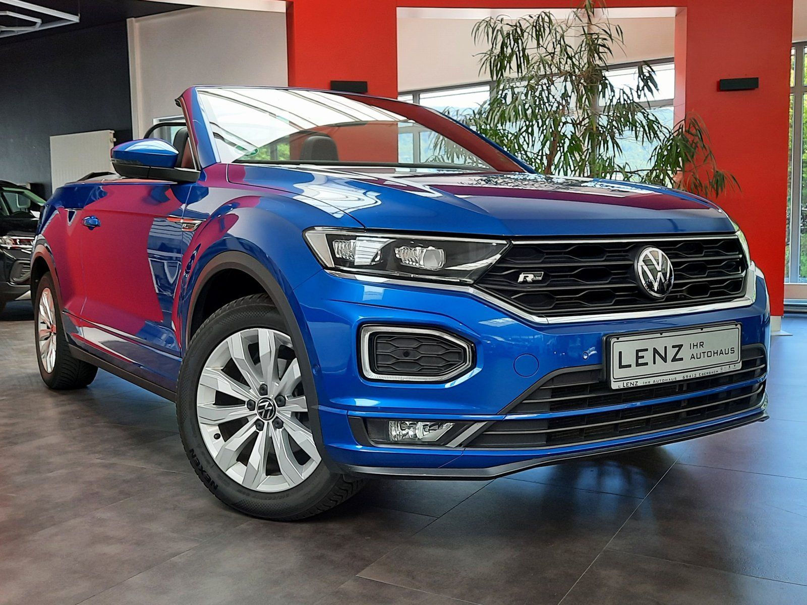 Fahrzeugabbildung Volkswagen T-Roc Cabrio R-Line TSI DSG *Cam*ACC*App*LED*