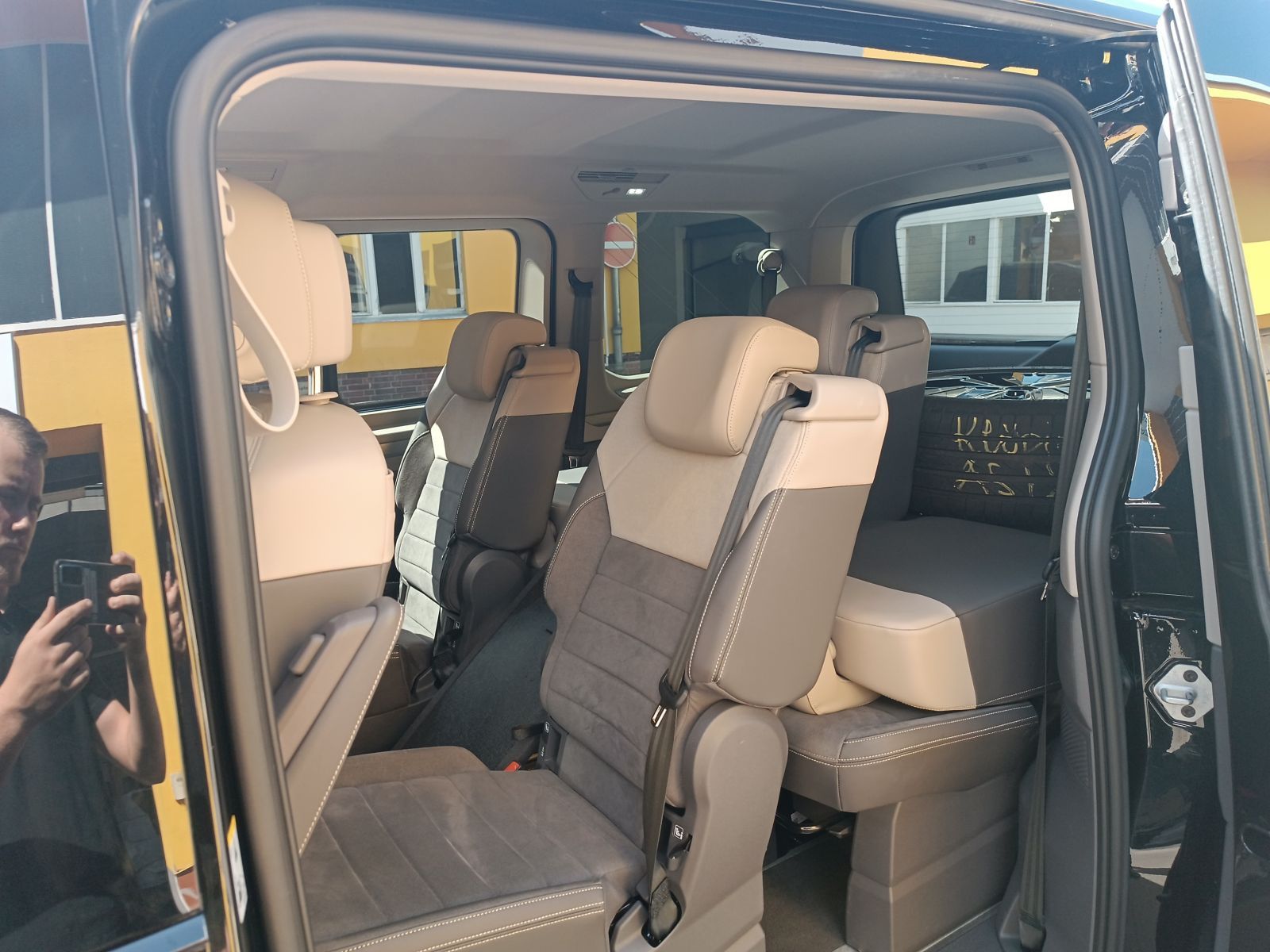 Volkswagen T7 Multivan - Bild 8