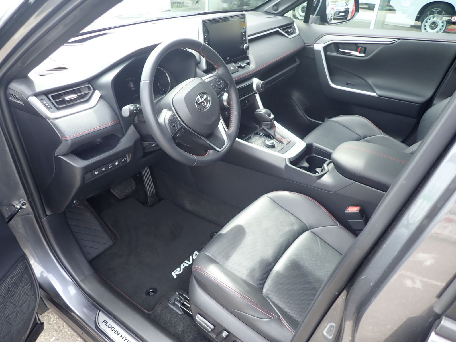 Fahrzeugabbildung Toyota RAV 4 Plug-in Hybrid 4x4