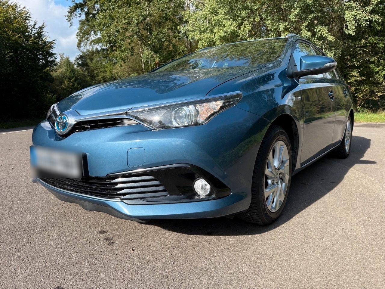 Toyota Auris Touring Sports